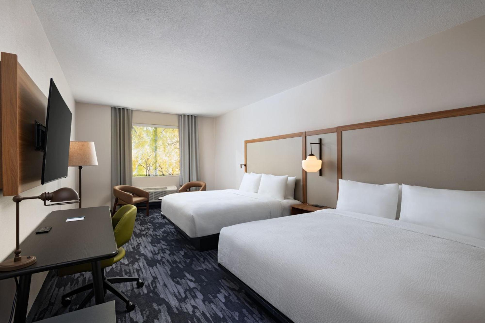 Hotel Fairfield By Marriott & 3*